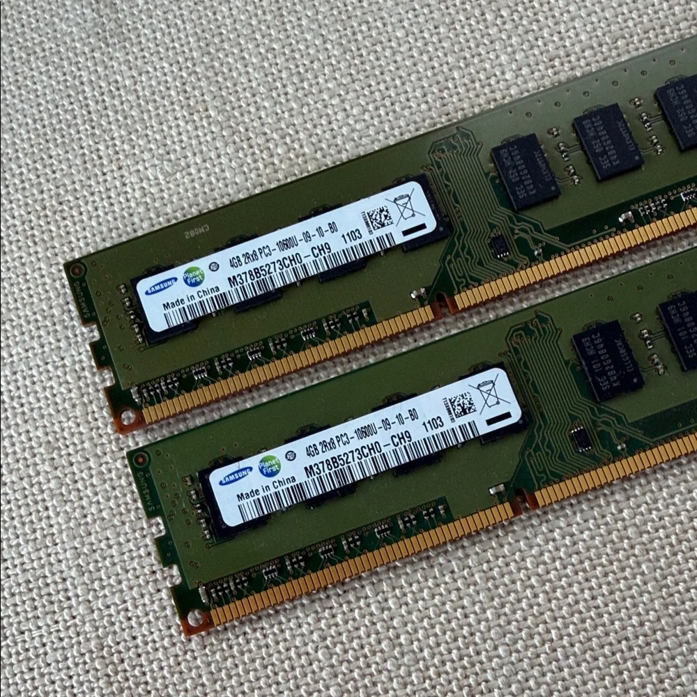 Samsung DDR3 Desktop RAM Modules - Green and Black